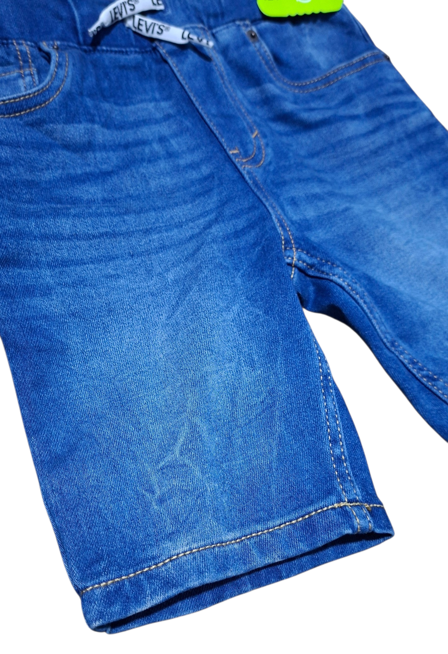 Levis Denim Shorts / 8-10 years