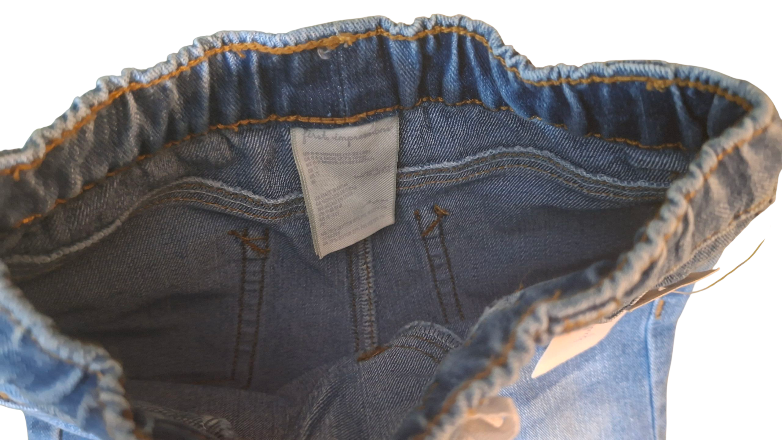 First Impression Shorts / 6-9 months