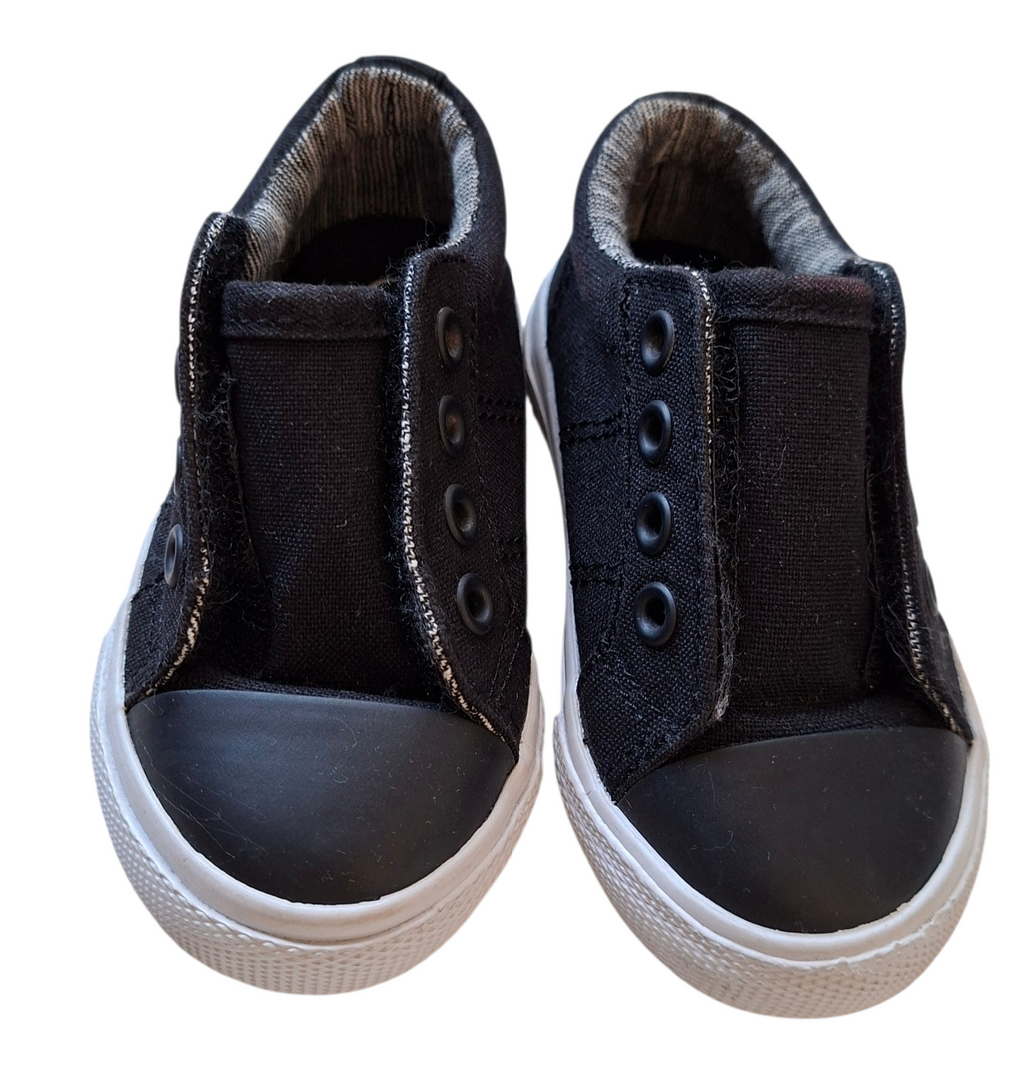 Cat & Jack sneakers / size 20-21