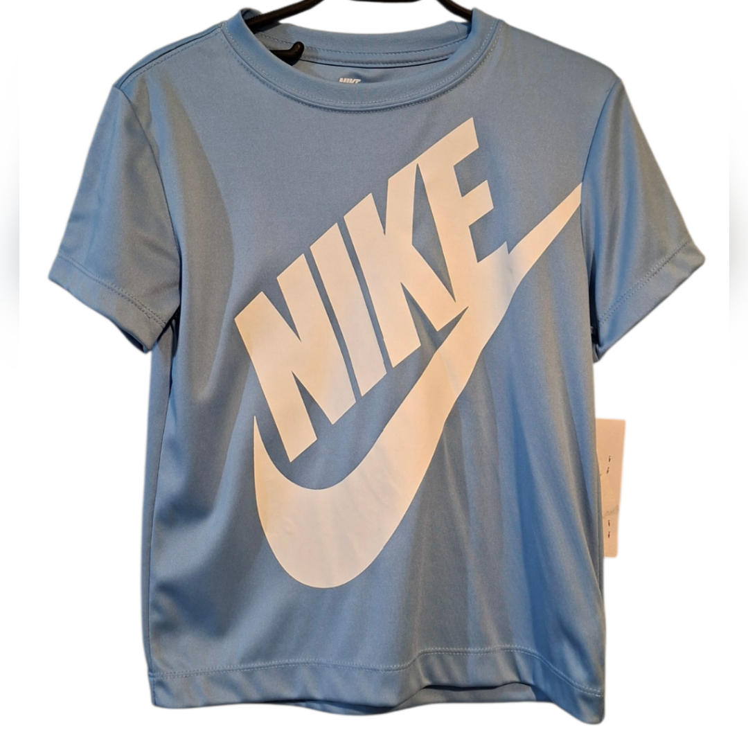Nike Tshirt / 5-6 years
