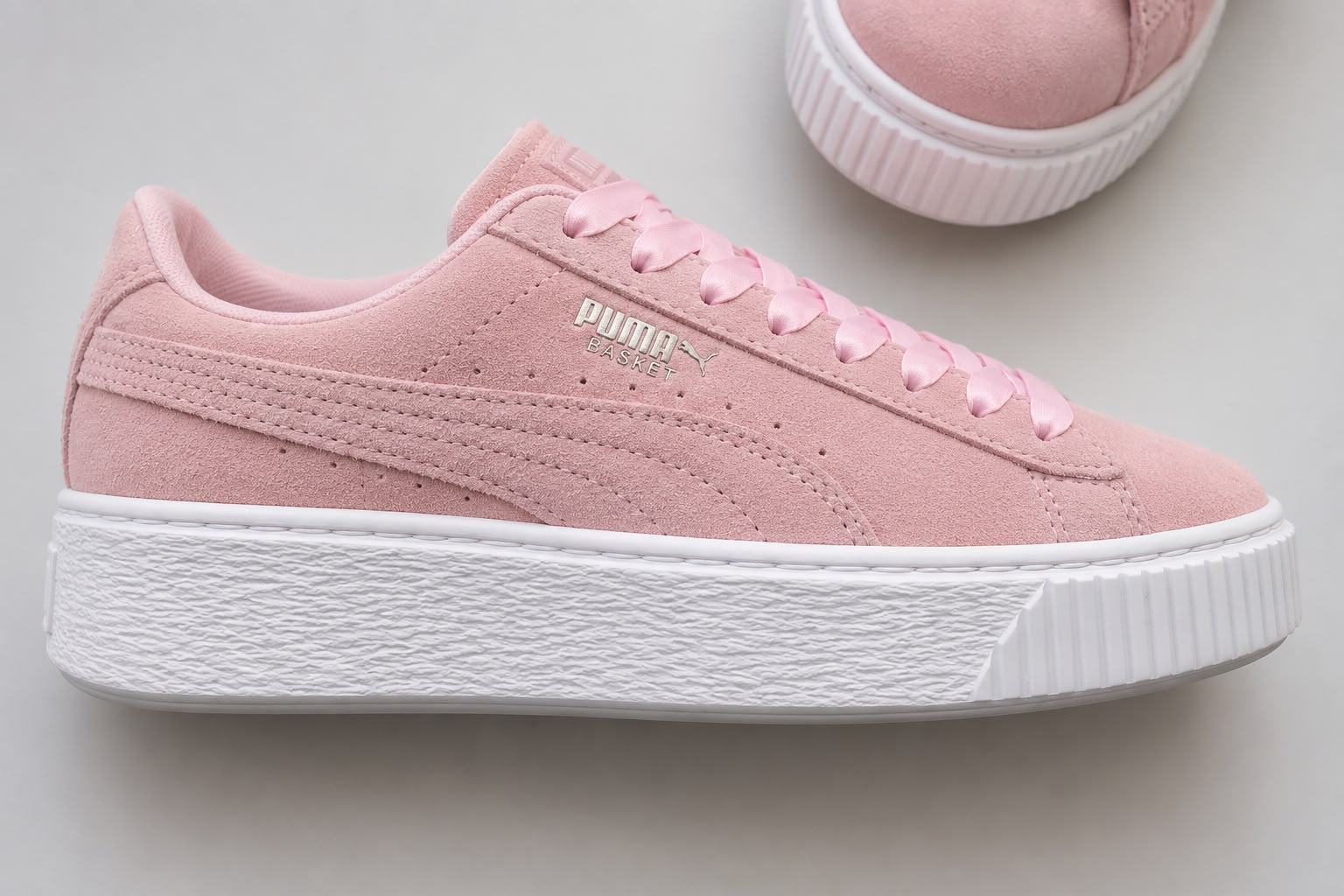 Puma Sneakers