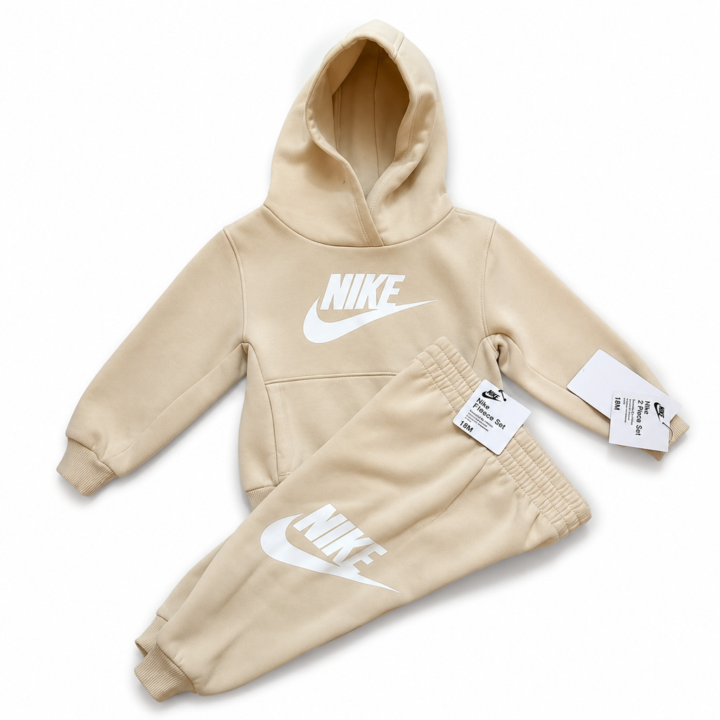 Nike Set / 18 months