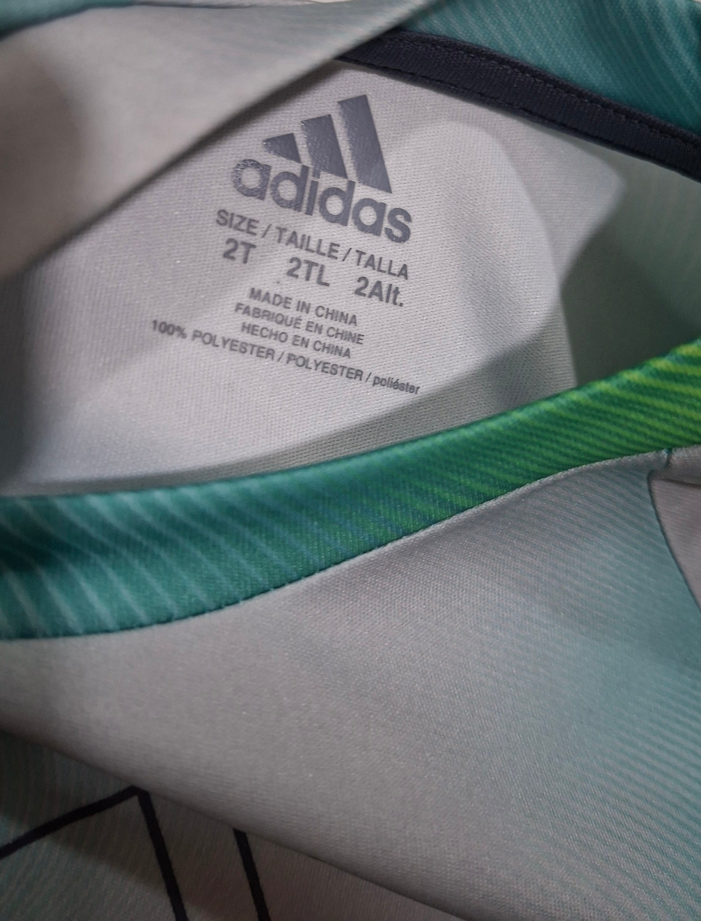 Adidas Tshirt / 2 years