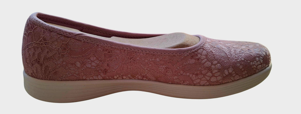 Skechers / Size 38