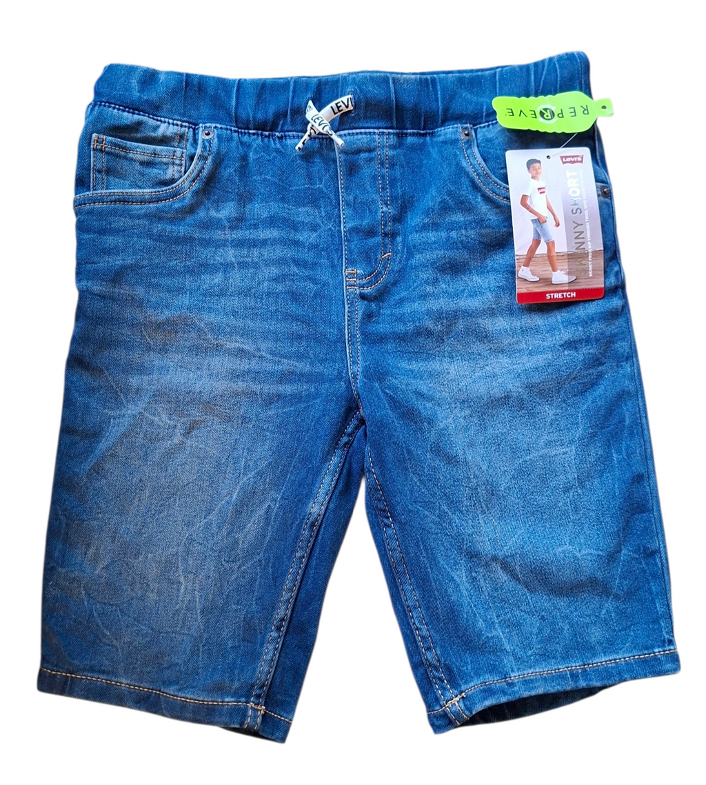 Levis Shorts / 12-13 years