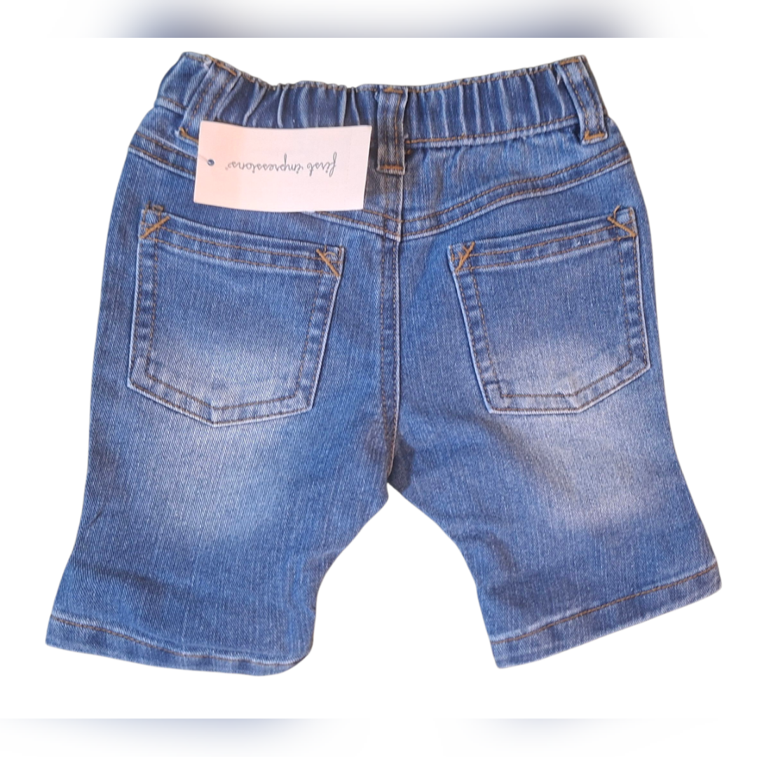First Impression Shorts / 6-9 months