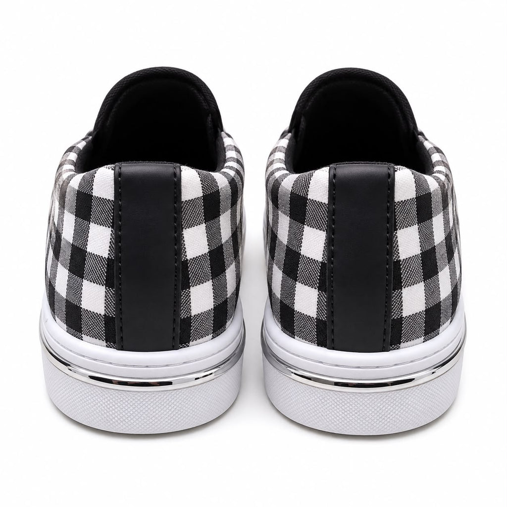 GUESS Sneakers