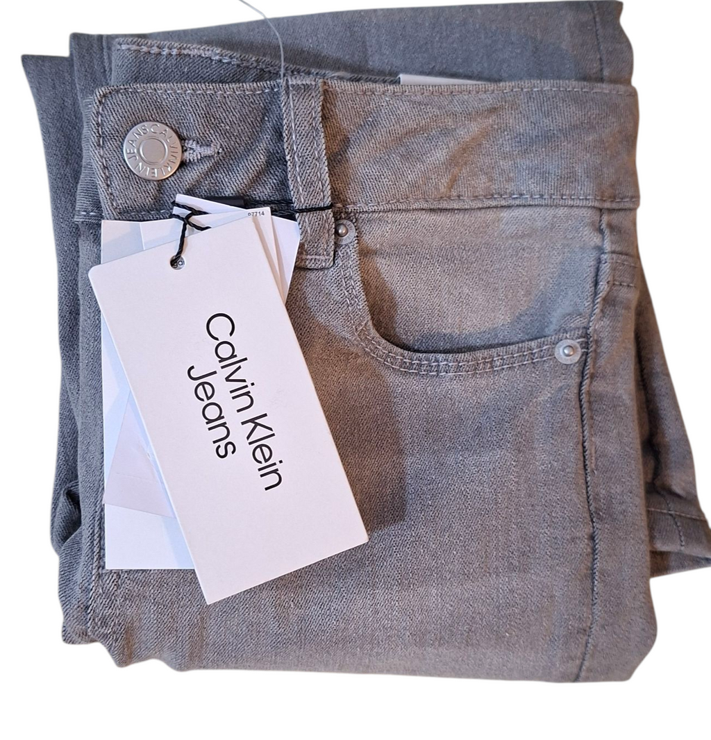 Calvin Klein Jeans / 7 years
