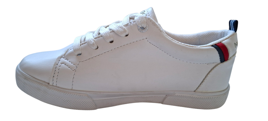 Nautica Sneakers / size 31